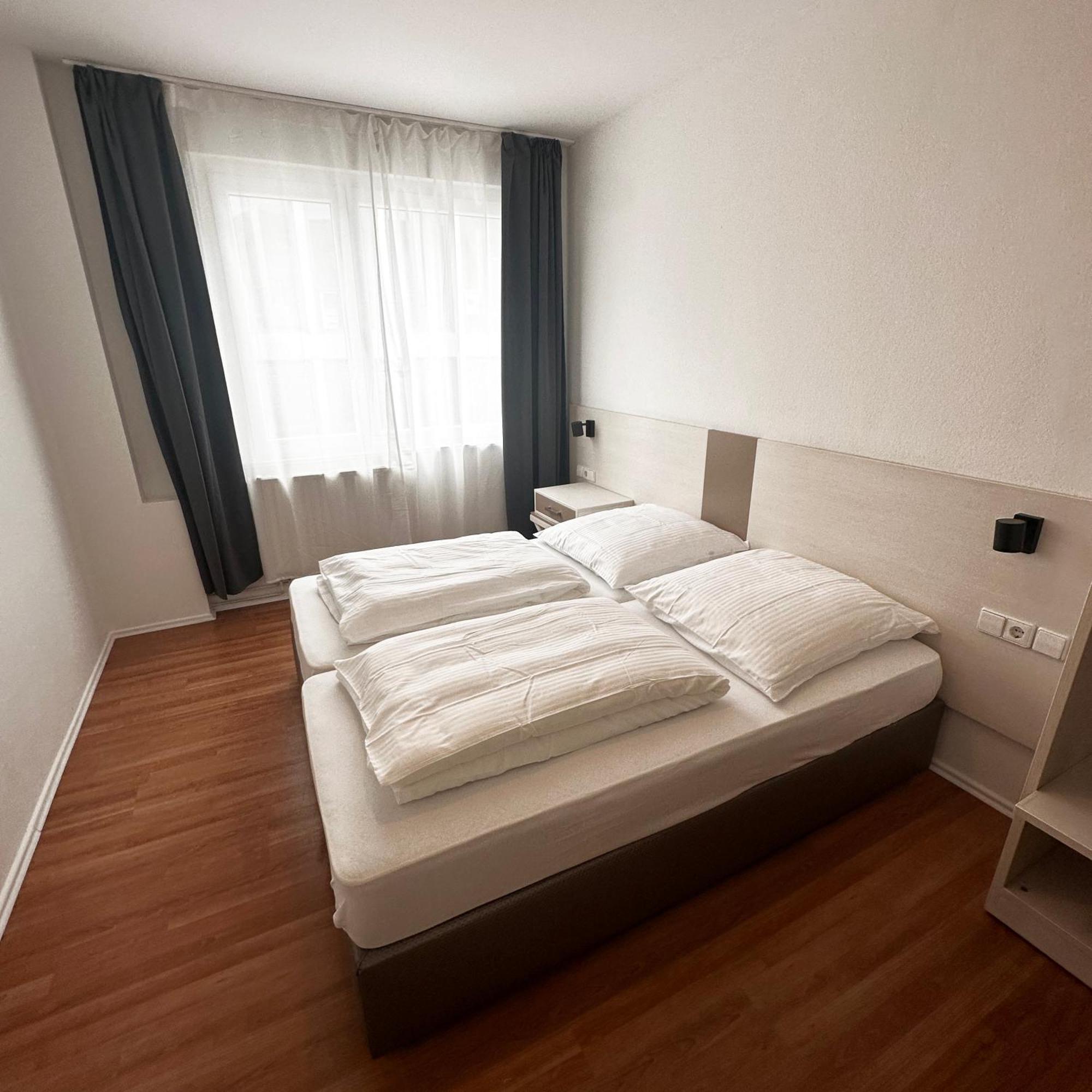 שטוטגרט Benztown Hotel Gaestehaus מראה חיצוני תמונה